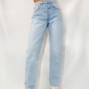 levi’s 501 light wash jeans